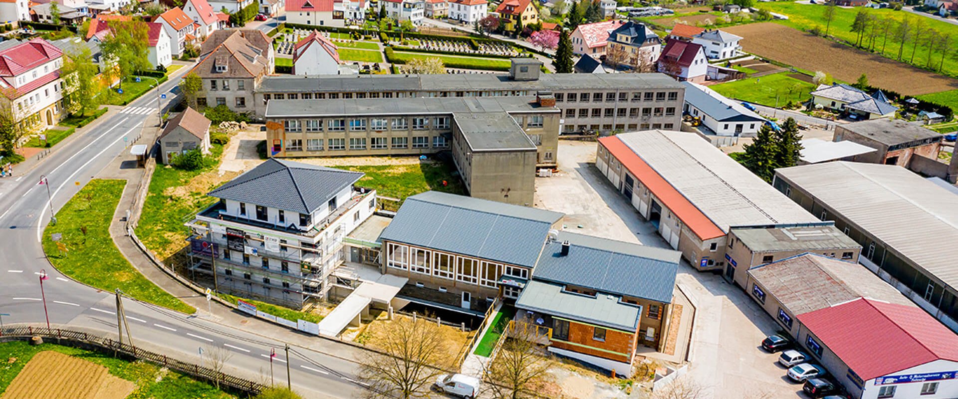 Ganz schön was los Luftaufnahme alte Strumpffabrik