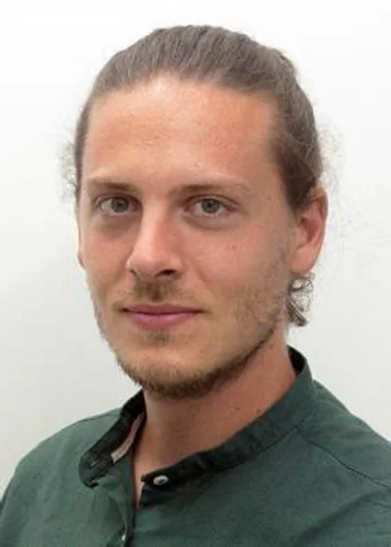 Maximilian Hollburg Bildbeschreibung / description: Portrait Maximilian Hollburg