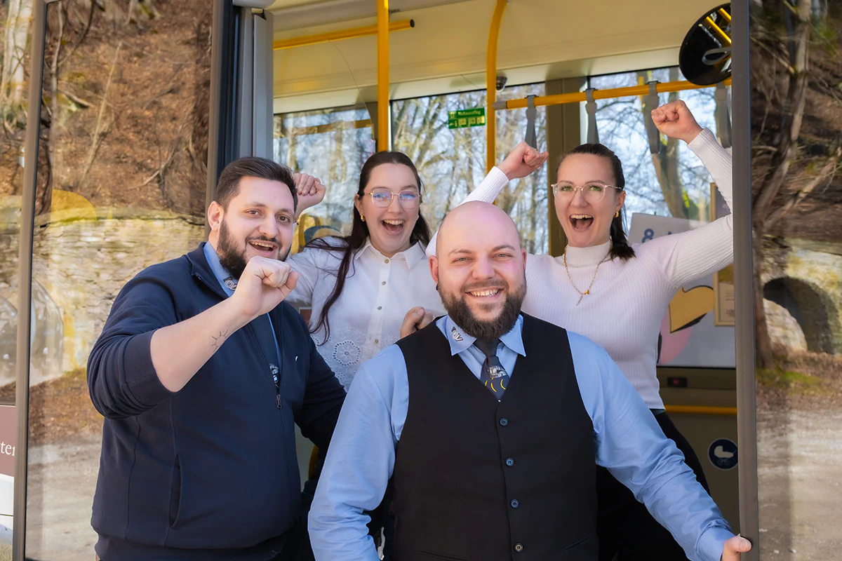 Bildbeschreibung / description: Gruppenfoto der Arbeitsgruppenmitglieder